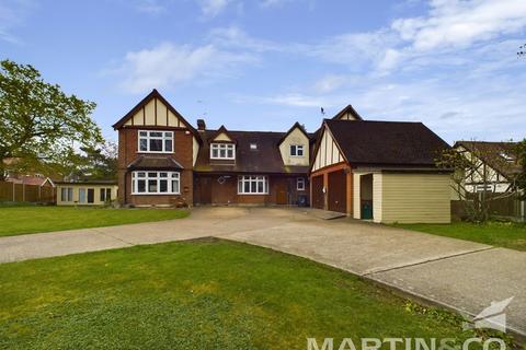 6 bedroom detached house for sale, Priory Road, Bicknacre