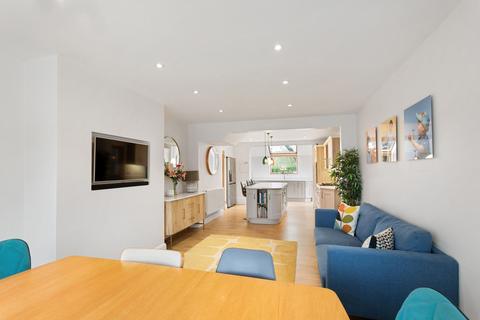 2 York Garth, Knaresborough, HG5 0AL