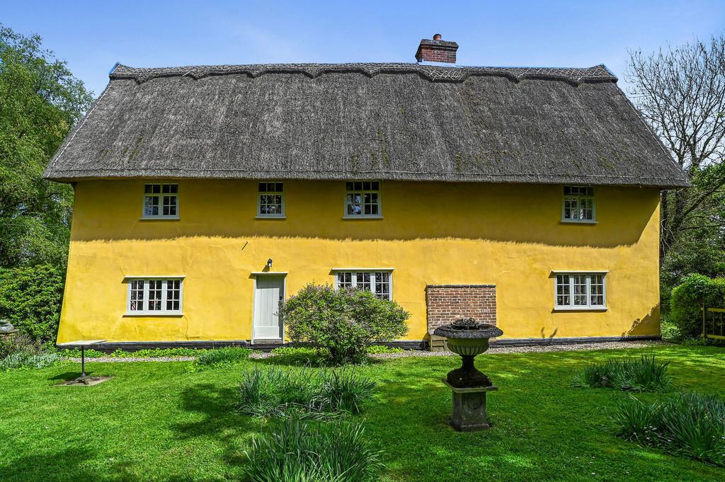 Blacksmiths Lane, Stowmarket IP14 4 bed farm house for sale £650,000