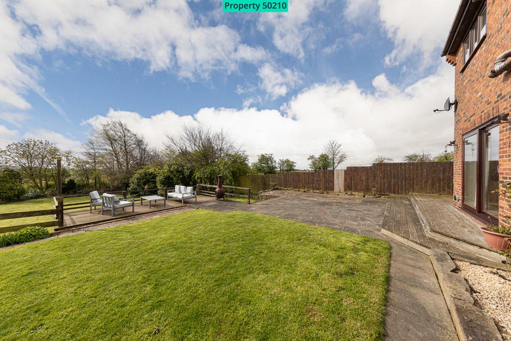 Rear 'Upper Deck' Garden