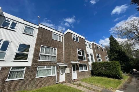 2 bedroom maisonette to rent, POUND HILL