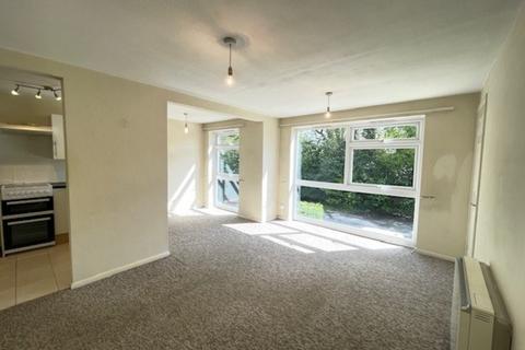 2 bedroom maisonette to rent, POUND HILL