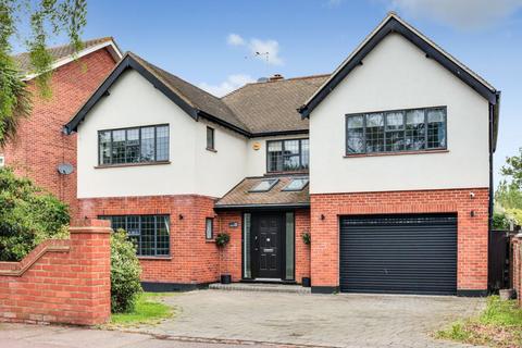 4 bedroom detached house for sale, Colbert Avenue, Thorpe Bay SS1