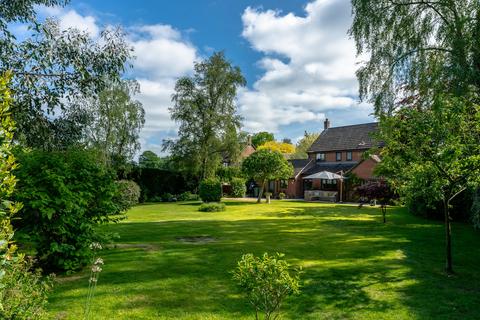 4 bedroom link detached house for sale, Strumpshaw, Norwich