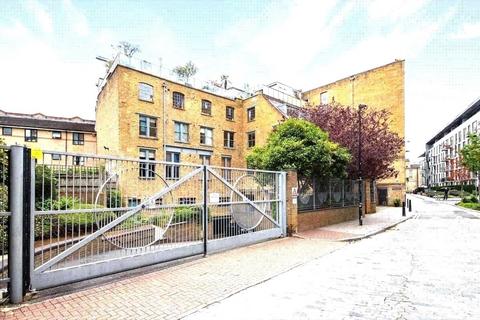 2 bedroom apartment to rent, Gowers Walk, London, E1