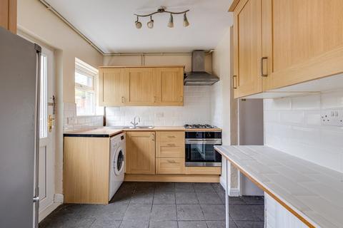 3 bedroom semi-detached house to rent, Sussex Road, Chester CH2
