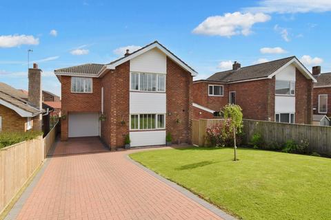 4 bedroom detached house for sale, Charles Avenue, Louth LN11 0BG