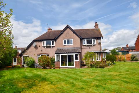 3 bedroom detached house for sale, Salisbury Road, Market Drayton