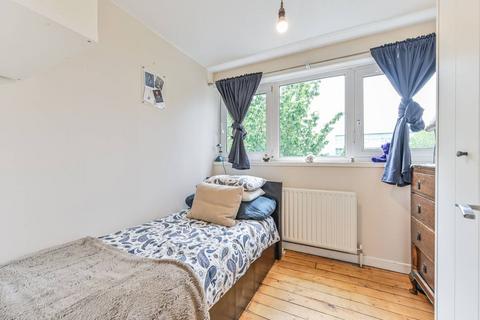 22 Culvert Road, London, SW11 5BD