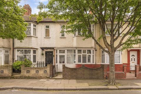 3 bedroom terraced house to rent, Varley Road, London