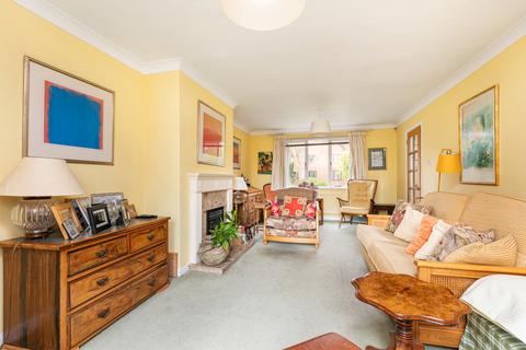 20 Denham Close, Winchester, SO23 7BL