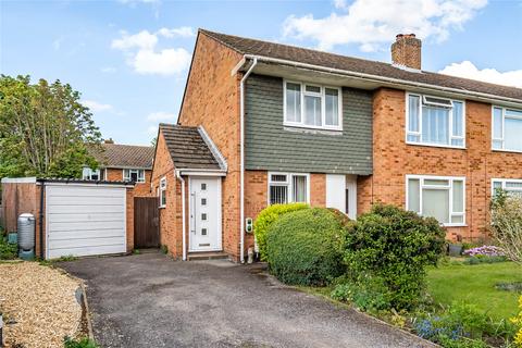 2 bedroom maisonette for sale, Havers Avenue, Hersham, Surrey, KT12