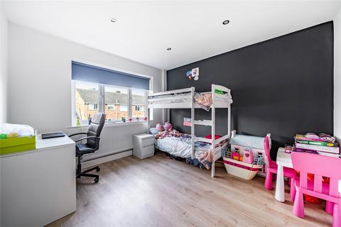 2 bedroom maisonette for sale, Havers Avenue, Hersham, Surrey, KT12