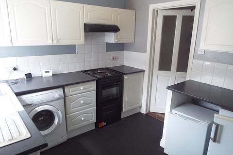 2 bedroom terraced house to rent, 70 Egton Street