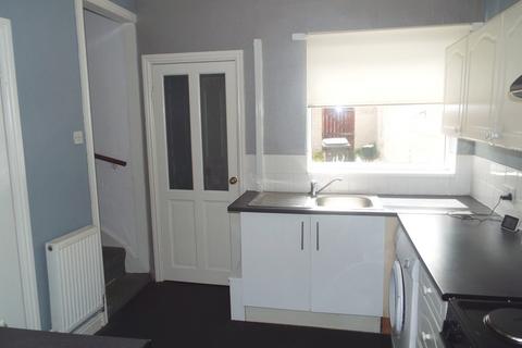 2 bedroom terraced house to rent, 70 Egton Street