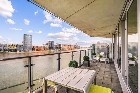 3 bedroom apartment for sale, Kingfisher House, Juniper Drive SW18