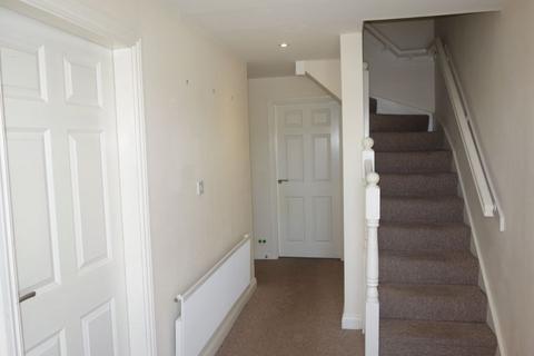 3 bedroom terraced house to rent, Clifton Road, Darlington