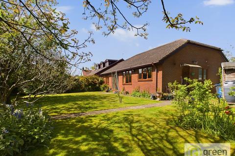 2 bedroom detached bungalow for sale, Whitehouse Common Road, Sutton Coldfield B75