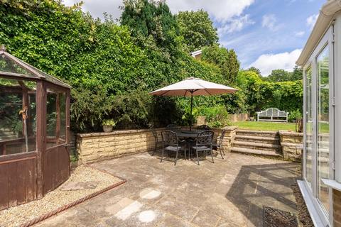 Russetts Ridgeway Road, Dorking, RH4 3EY