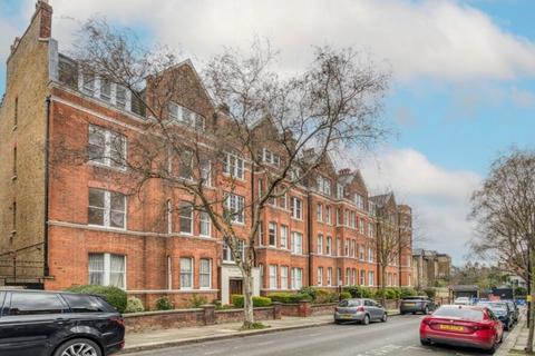 4 bedroom flat to rent, Hilltop Road, London NW6