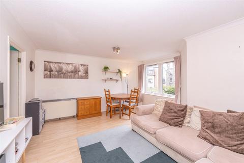 2 bedroom flat for sale, 7/6 New Orchardfield, Edinburgh, EH6