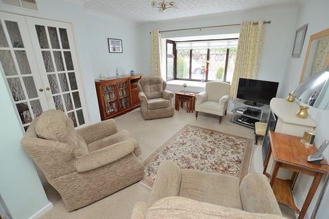 2 bedroom bungalow for sale, 19 St Peters Drive, Woodhall Spa