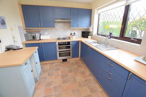 2 bedroom bungalow for sale, 19 St Peters Drive, Woodhall Spa