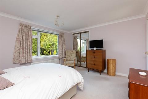 2 Spoutwells Place, Scone, Perth, PH2 6NY