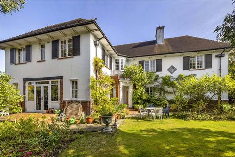 36 Ernle Road, London, SW20 0HJ