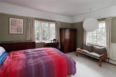 36 Ernle Road, London, SW20 0HJ