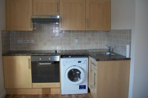 2 bedroom apartment to rent, Purley