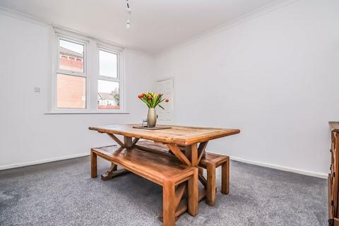 4 bedroom end of terrace house for sale, Apsley Road, Southsea