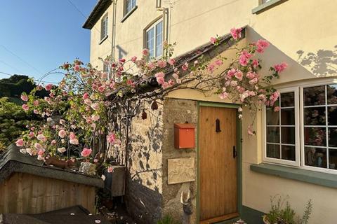 2 bedroom terraced house for sale, Leatside, 3 Rivervale Close, Chagford