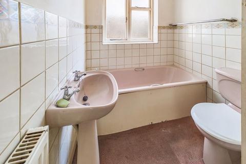 188 Croydon Road, Caterham, CR3 6QF