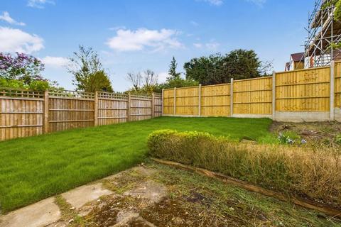 188 Croydon Road, Caterham, CR3 6QF