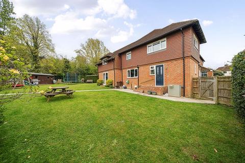 4 bedroom semi-detached house for sale, Furnace Avenue, Lamberhurst