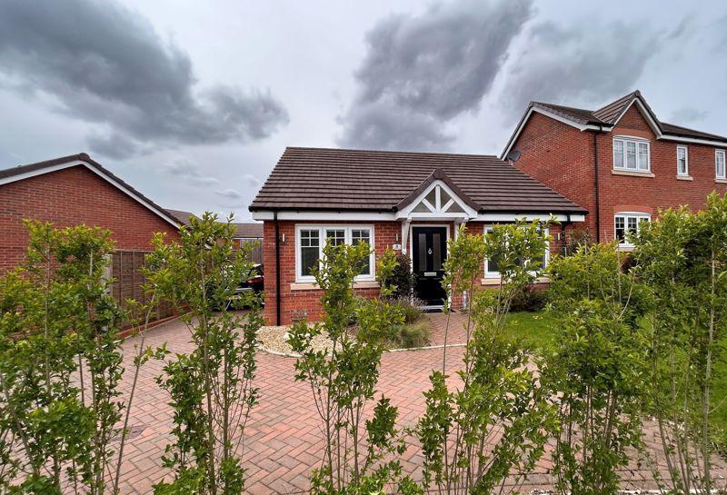 Leasowe Road, Walsall Wood, WS9 9BU 1 bed detached bungalow for sale £265,000