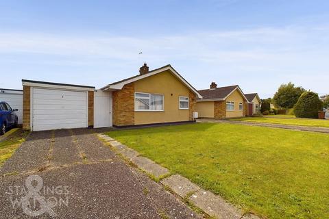 2 bedroom detached bungalow for sale, Maltings Drive, Harleston