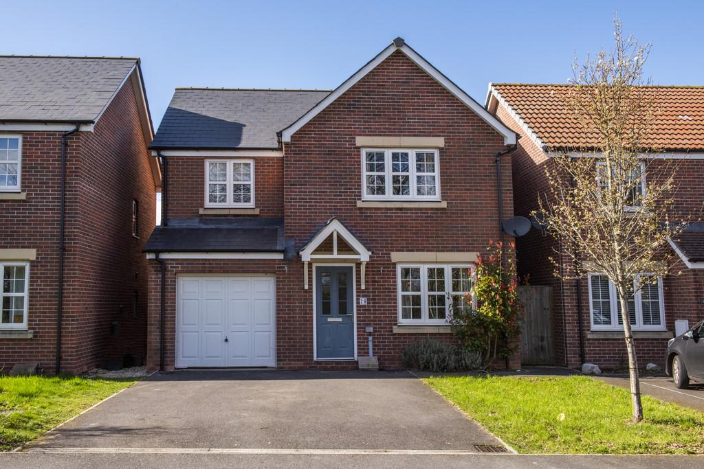 Glebelands, Taunton TA2 4 bed detached house for sale £375,000