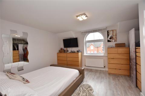 3 bedroom semi-detached house for sale, Durness Place, Heywood, Greater Manchester, OL10