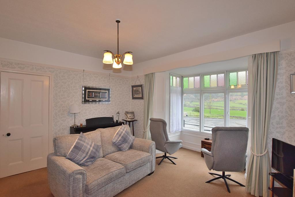 Living room alt