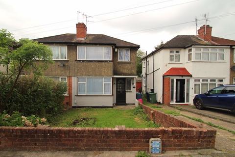 3 bedroom semi-detached house to rent, Twyford Road, Harrow