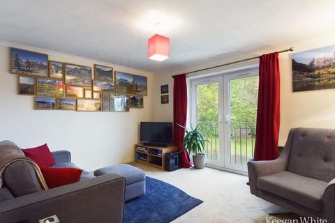 2 bedroom apartment for sale, Edmunds Gardens, High Wycombe