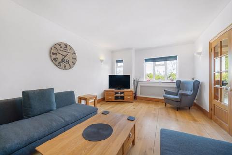 16 Warren Road, Orpington, BR6 6HY