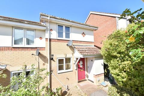2 bedroom semi-detached house to rent, Sheppard Way, Portslade