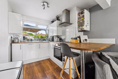 3 bedroom end of terrace house for sale, Carlton Crescent, Sutton