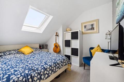 7a Carlton Crescent, Cheam, Sutton, SM3 9TS