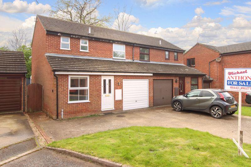 Wingrave 3 bed semidetached house for sale £375,000