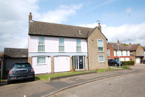 4 bedroom detached house for sale, Keeble Close, Tiptree