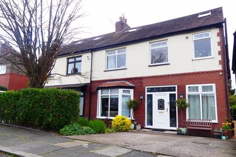5 bedroom semi-detached house for sale, Crow Hill North, Manchester M24
